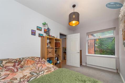 428 Springvale Rd - bedroom 2 3116.jpg