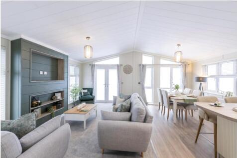 Classic model - living and dining area.jpg