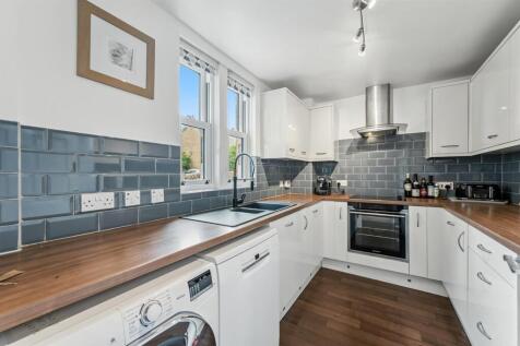 Saxton Mee 8 Fidler Close 0017.jpg