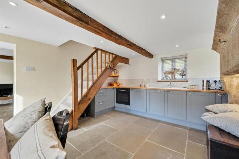 Saxton Mee Laneside Cottage 043.jpg