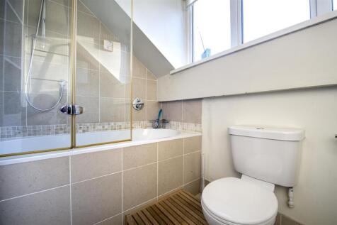 bathroom-3368.jpg