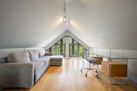 Saxton MeeThe Penthouse-0001.jpg
