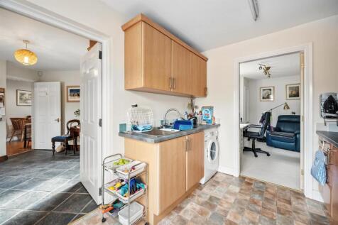 Saxton Mee 6 Woodside Drive017.jpg