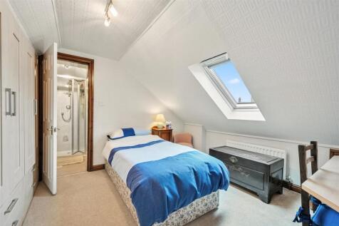 Saxton Mee 6 Woodside Drive001.jpg