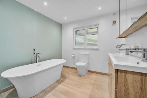 Saxton Mee  14 Castle Mount Crescent 0037.jpg