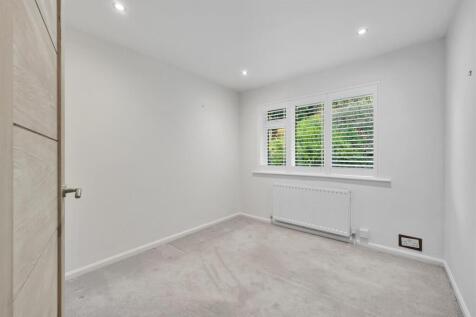 Saxton Mee  14 Castle Mount Crescent 0041.jpg