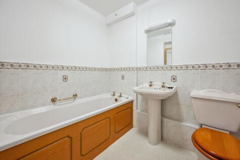 Saxton Mee 2 Holme Court -0016.jpg