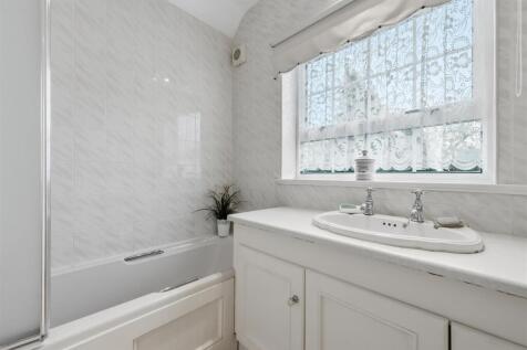 Saxton Mee Cherry Tree House 0023.jpg