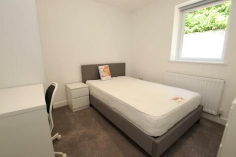bedroom 3.JPG