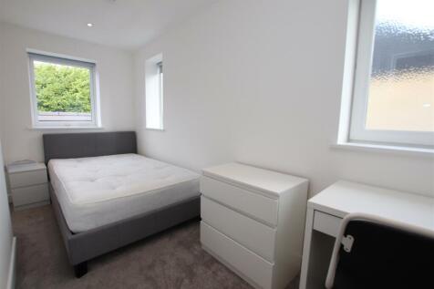 bedroom 6.JPG