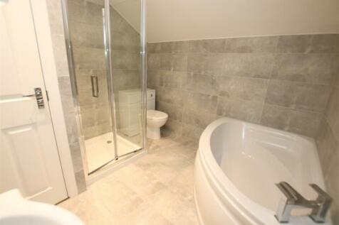 bathroom 2.JPG