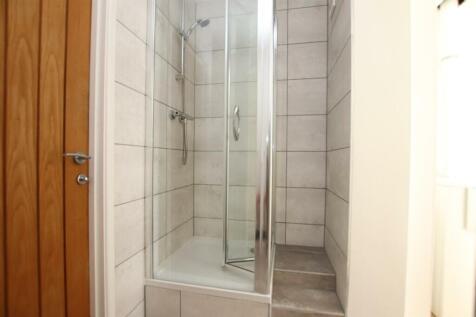 Shower room 1