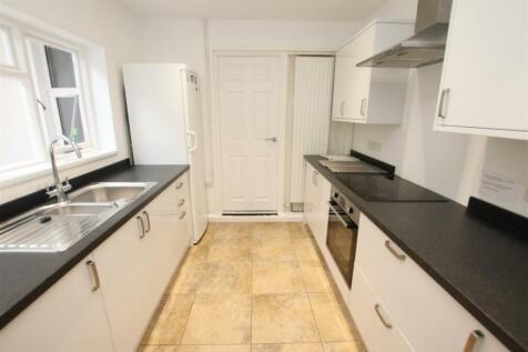 kitchen ii.JPG