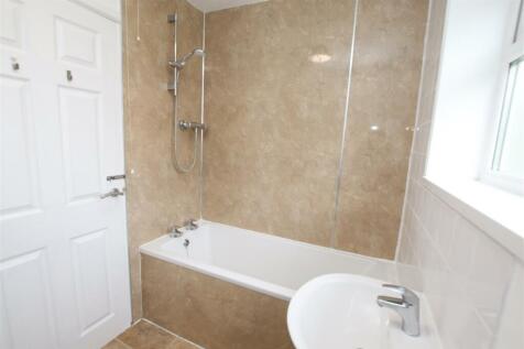 bathroom ii.JPG