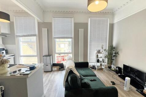 Kitchen/Lounge