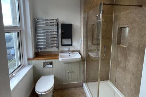 Ensuite Bathoom