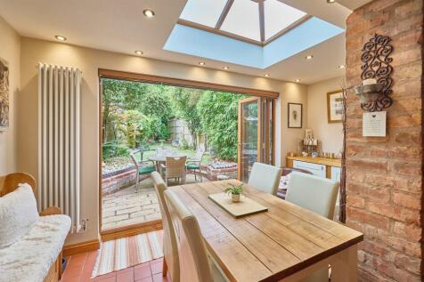 Dining Area to rear