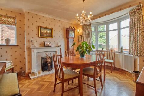 DINING ROOM TO FRONT