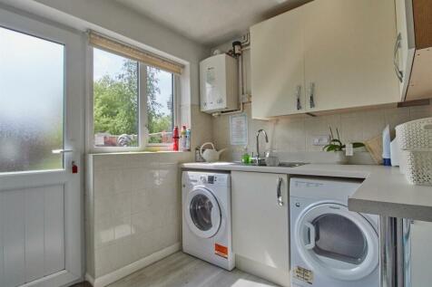 UTILITY ROOM TO REAR