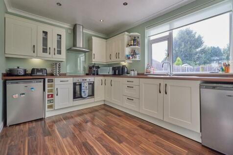 Refitted Dining Kitchen to Rear