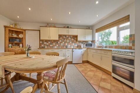 Rear Fitted Dining Kitchen
