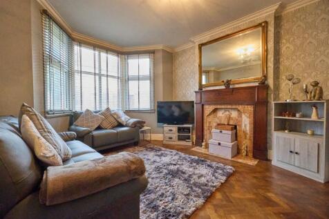 Front Lounge