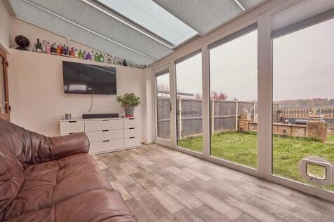 Conservatory/Dining Room