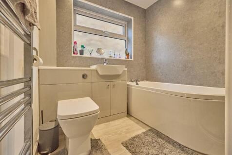 Refitted Family Bathroom