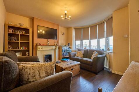 Front Lounge
