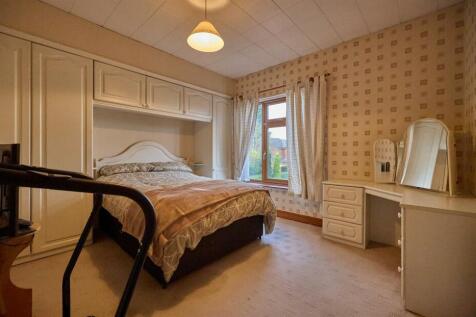 FRONT BEDROOM ONE