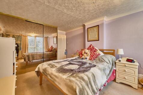 FRONT BEDROOM ONE