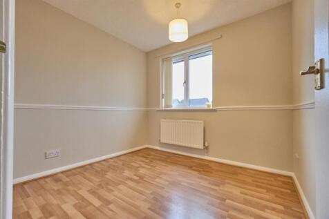 BEDROOM THREE TO FRONT