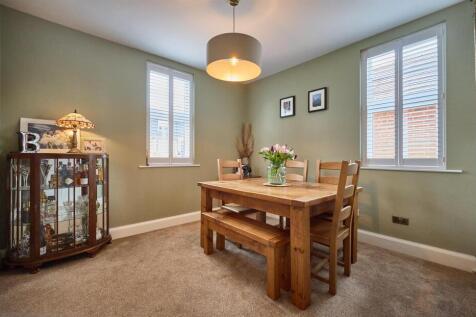 Dining Room/Family Room to front