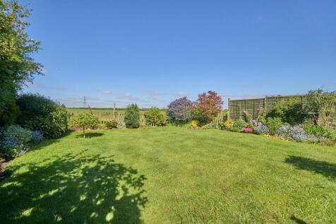 Farndon Drive -  new  4.jpg