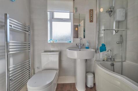 BATHROOM TO REAR