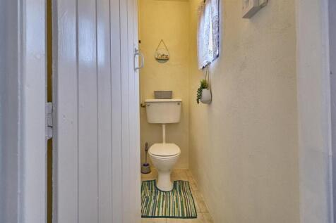 Separate WC