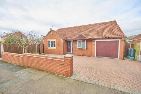 hazel way, BW 16.jpg