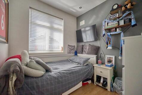 BEDROOM THREE TO FRONT