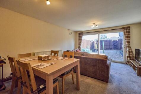 Dining/Lounge