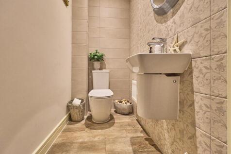 SEPARATE WC