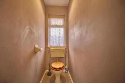 SEPARATE WC