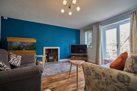 Rear Lounge Dining Room