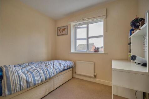 Rear bedroom four