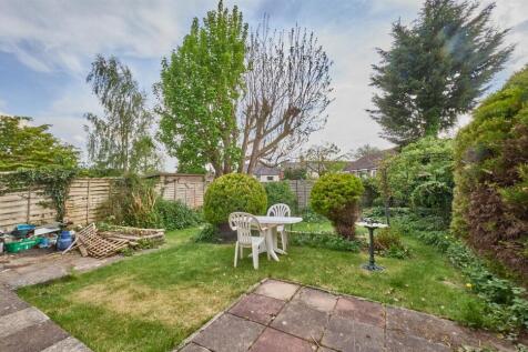 13 Woodstock Close BB 11.jpg