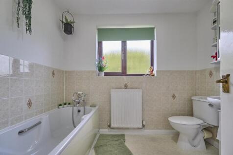 En Suite Bathroom
