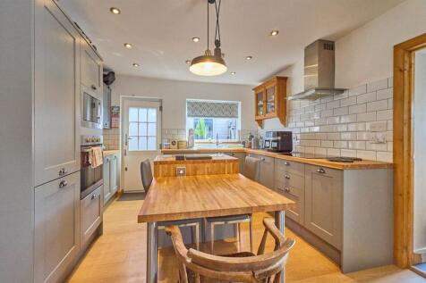 Open Plan Lounge/Dining/Kitchen