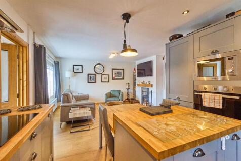 Open Plan Lounge/Dining/Kitchen