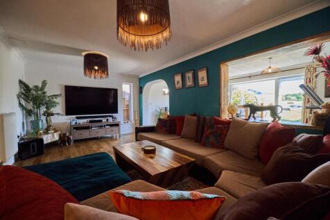 Rear Lounge