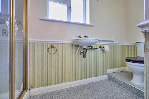 En-Suite Shower