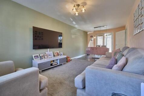 15 Amber Way BB 1.jpg